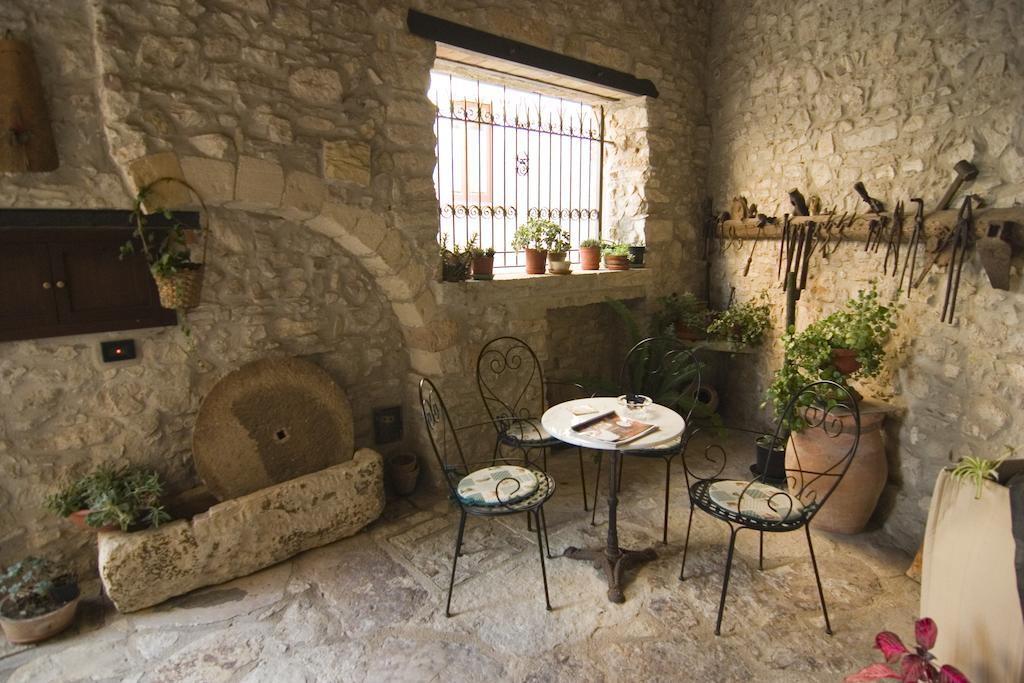 Santa Teresa Apartment Erice Room photo