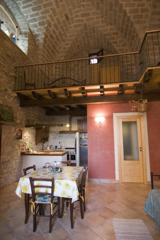 Santa Teresa Apartment Erice Room photo